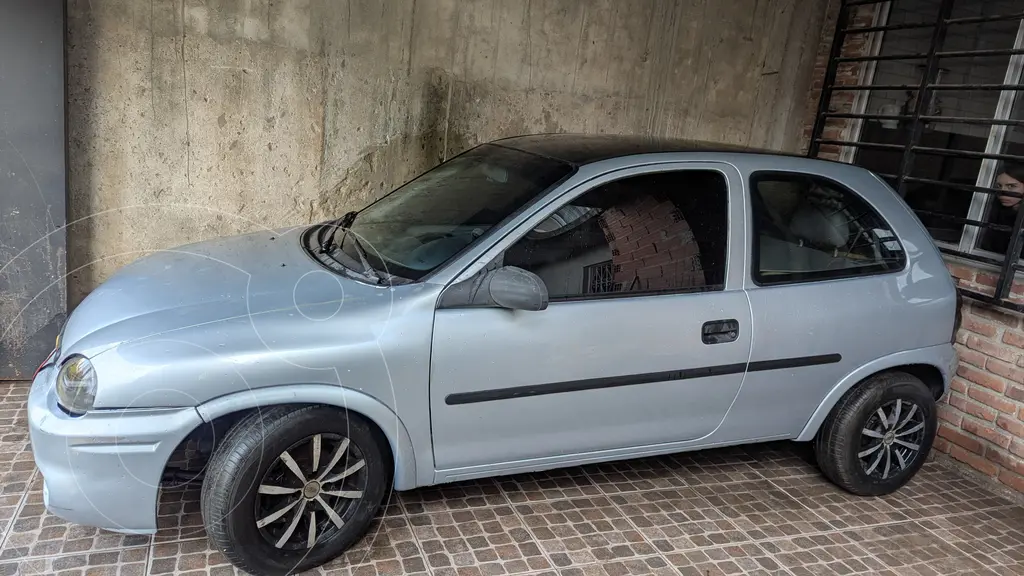 Chevrolet Corsa Classic 3P 1.4 Gl (1389 Cc) 2009 - foto 2