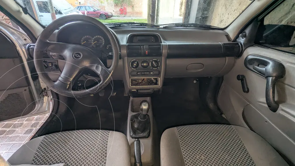 Chevrolet Corsa Classic 3P 1.4 Gl (1389 Cc) 2009 - foto 5