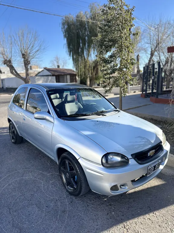 Chevrolet Corsa Classic 3P 1.6 Gls (1598 Cc) 2008 - foto 1