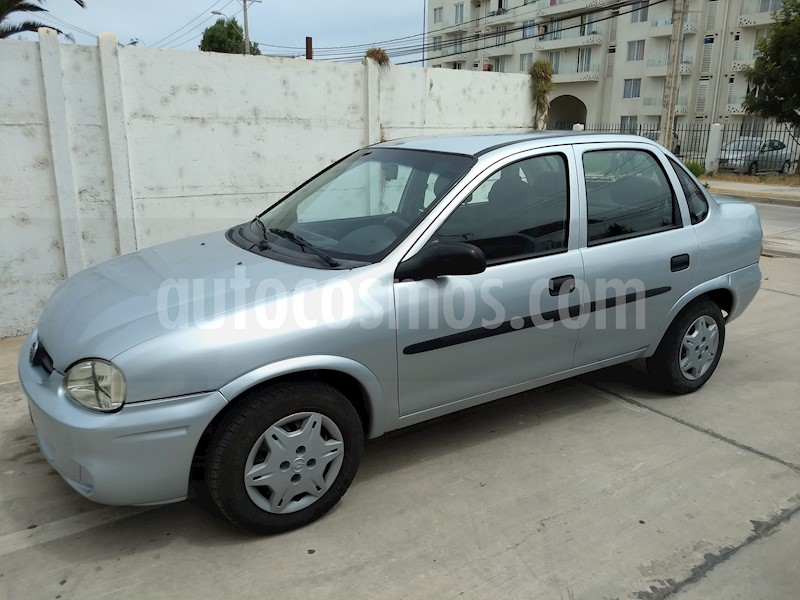 foto Chevrolet Corsa 1.6 usado