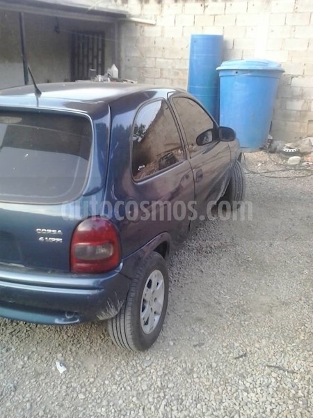 foto Chevrolet Corsa 3 Puertas Sinc. A-A usado