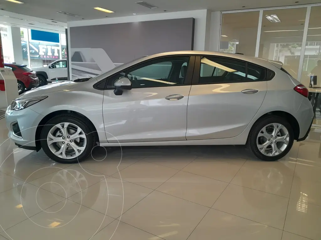 foto Chevrolet Cruze 5 LT Aut nuevo color Gris precio $27.400.000