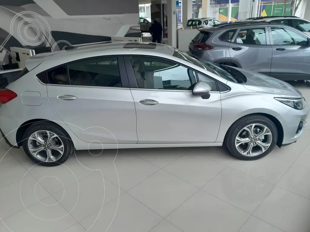 foto Chevrolet Cruze 5 Premier Aut nuevo color Gris precio $41.700.000