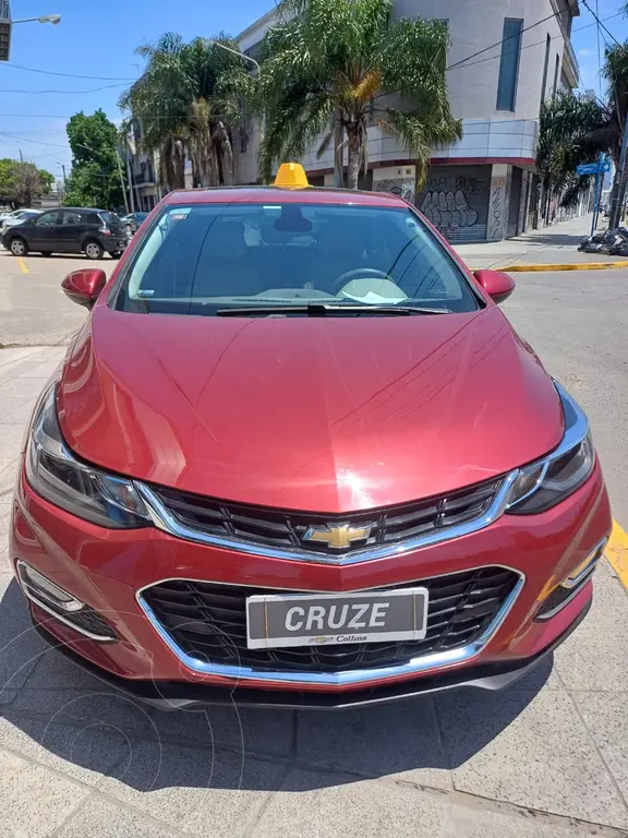 foto Chevrolet Cruze LTZ usado (2019) color Rojo Cerezo precio $19.000.000