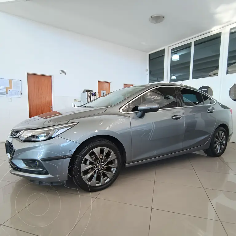 foto Chevrolet Cruze LTZ Aut usado (2018) color Gris precio $21.500.000
