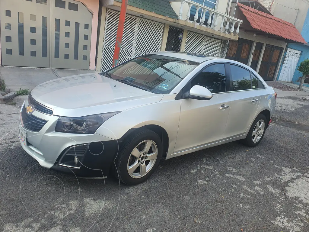 Chevrolet Cruze LT Aut usado (2013) color Gris Platino precio 130,000