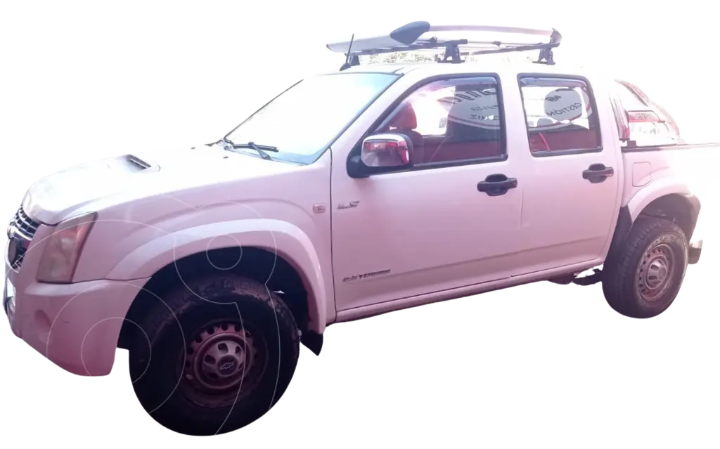 foto Chevrolet D-MAX 2.5 Diesel 4X2 Plus usado (2014) color Blanco precio $9.990.000