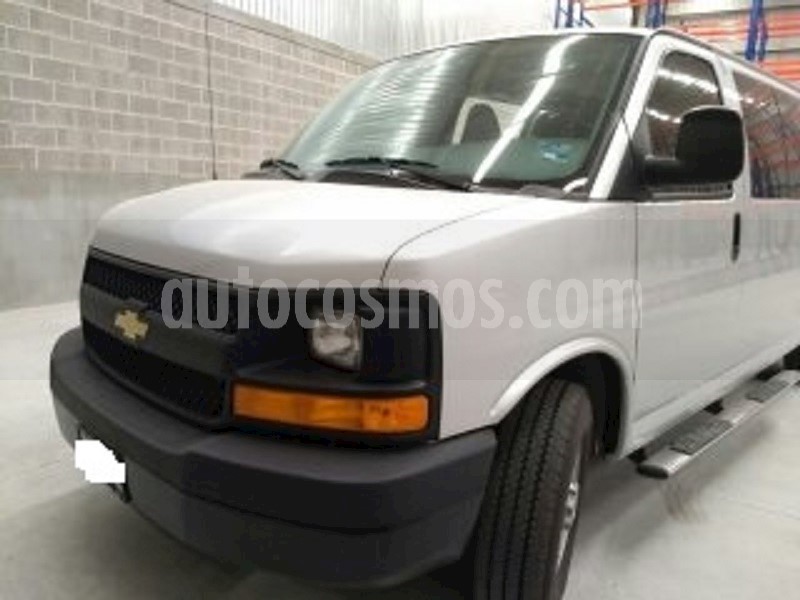 foto Chevrolet Express Passenger Van LS 15 pas 6.0L LWB usado