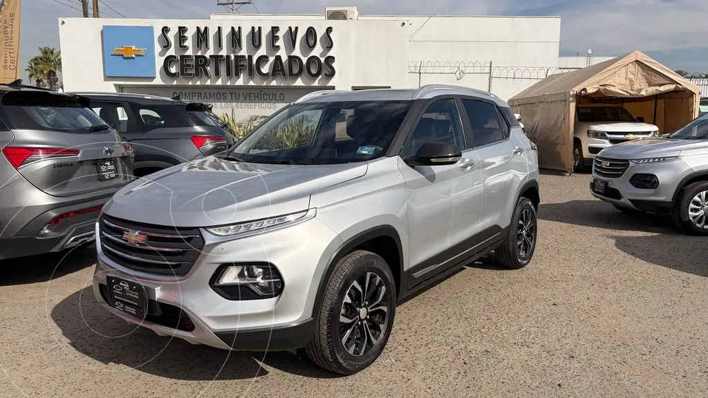 foto Chevrolet Groove Premier usado (2023) color plateado precio $291,000