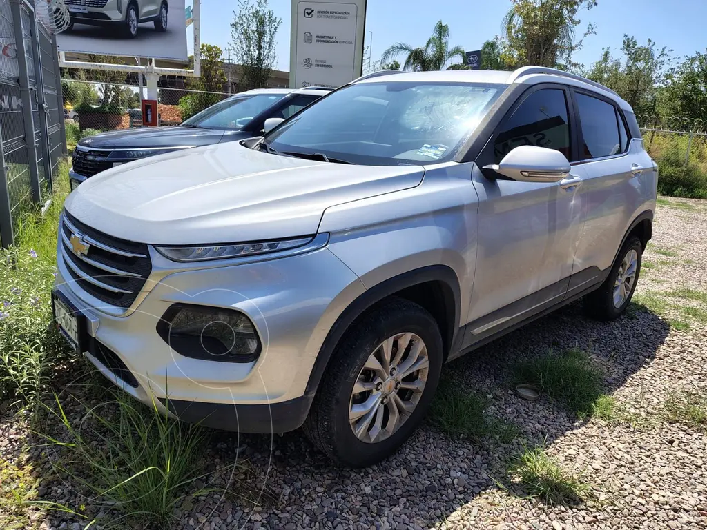 foto Chevrolet Groove Premier usado (2023) color plateado precio $295,000