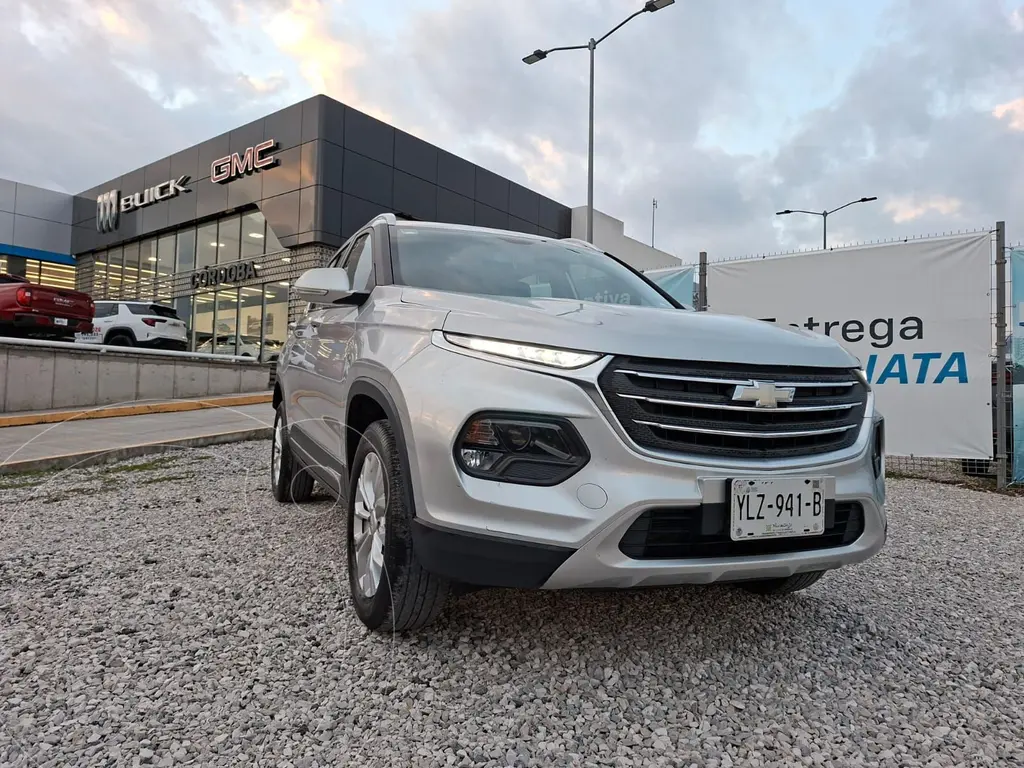 foto Chevrolet Groove LT Aut usado (2023) color plateado precio $320,000