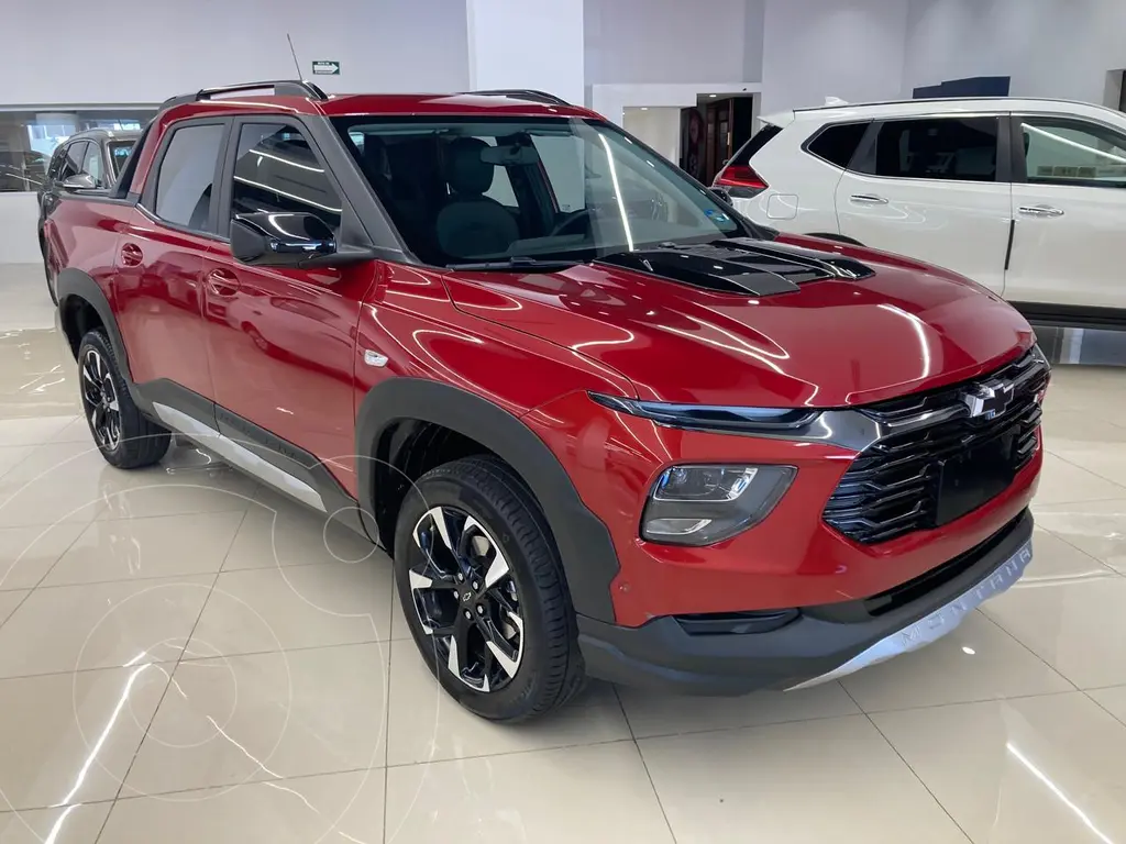 foto Chevrolet Montana RS usado (2024) color Rojo precio $479,900