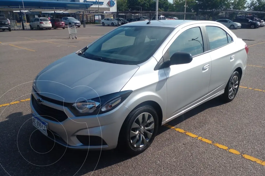 foto Chevrolet Onix Joy Plus Black Edition usado (2021) color Plata precio $17.500.000