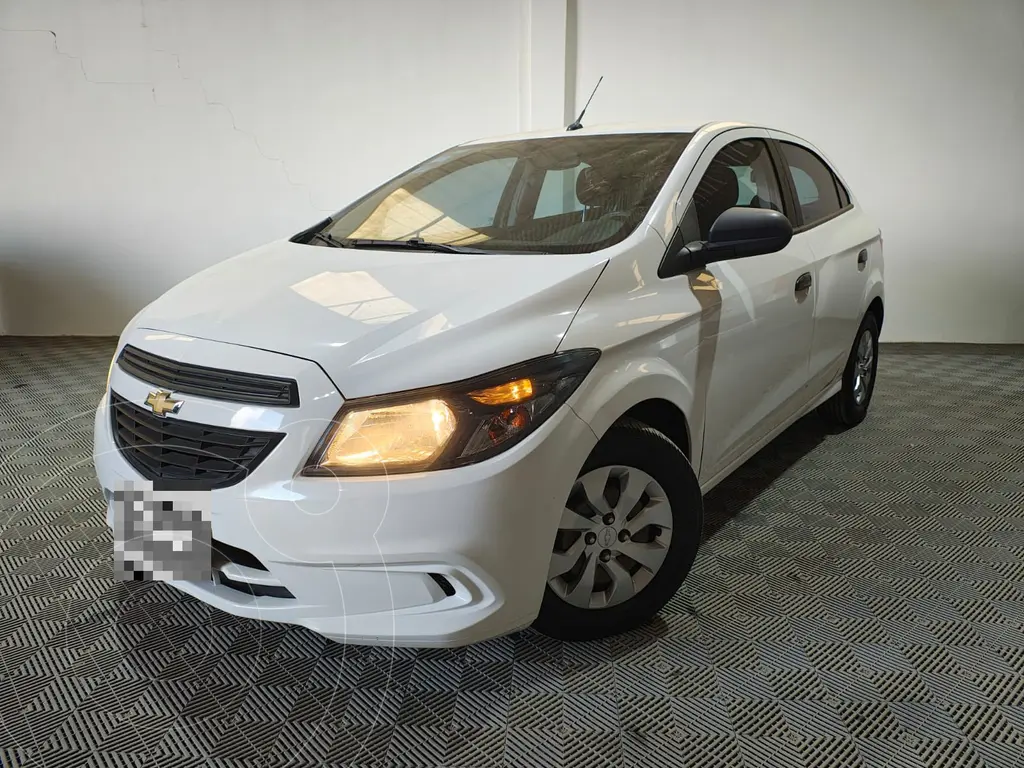 foto Chevrolet Onix Joy LS usado (2019) color Blanco Summit precio $17.640.000