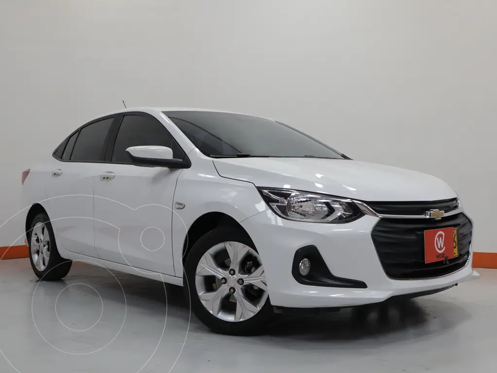 foto Chevrolet Onix Turbo Sedán 1.0L LTZ Aut usado (2023) color Blanco precio $62.990.000