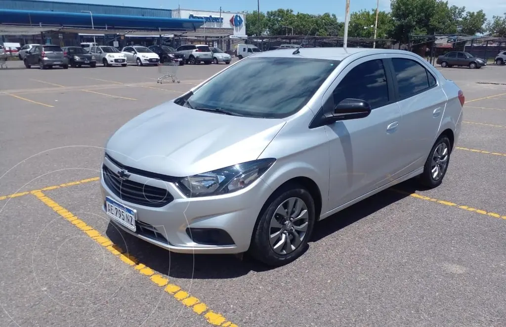 foto Chevrolet Onix ONIX 1.4 JOY BLACK PLUS       L/19 usado (2021) color Plata precio $17.500.000