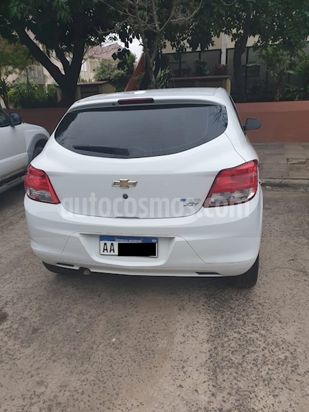 foto Chevrolet Onix LS Joy usado