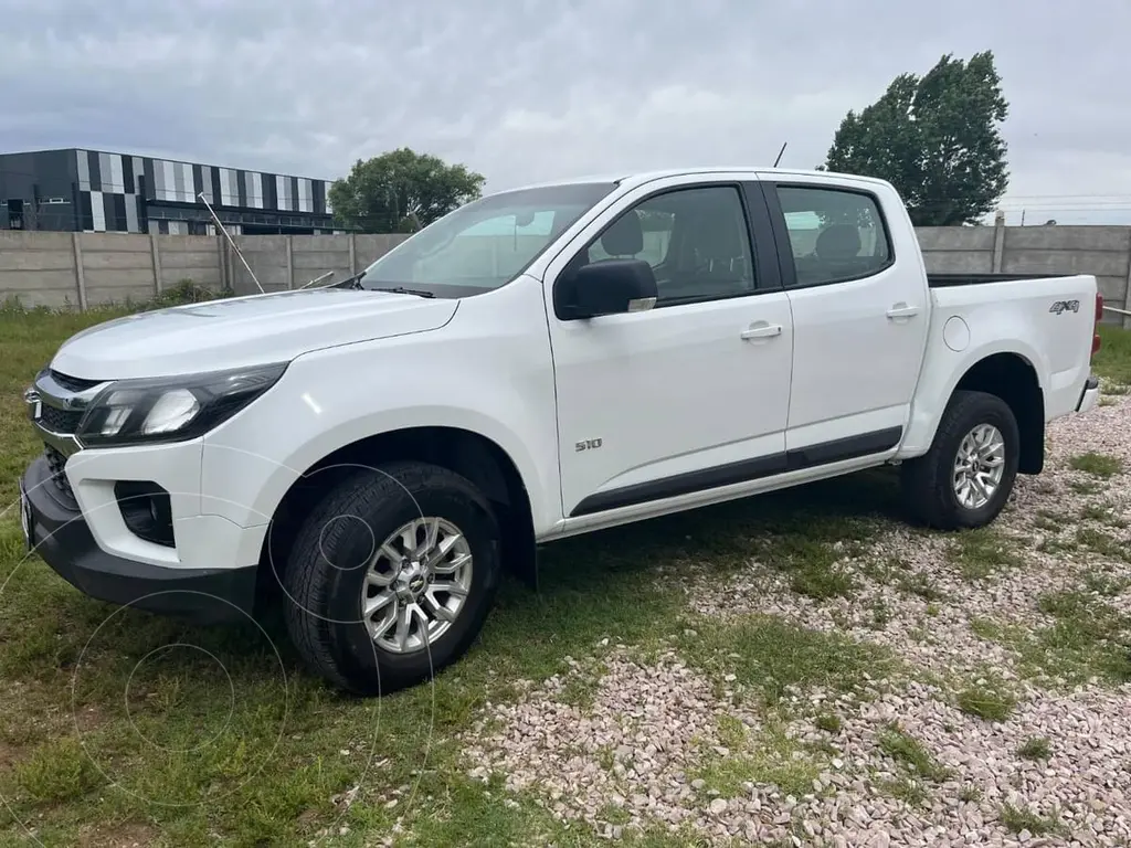 foto Chevrolet S 10 P-UP S10 2.8TD DC 4X4 LT      L/12 usado (2021) color Blanco precio $29.500.000