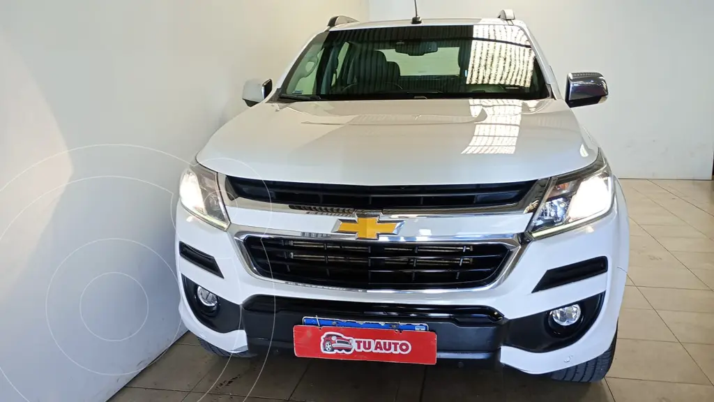 foto Chevrolet S 10 High Country 2.8 4x4 CD Aut financiado en cuotas anticipo $14.760.000 cuotas desde $461.250