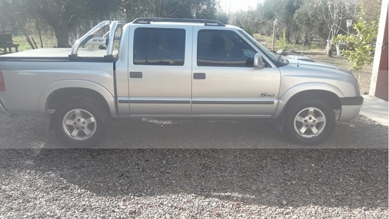 foto Chevrolet S 10 DLX 2.8 TD 4x2 CD usado