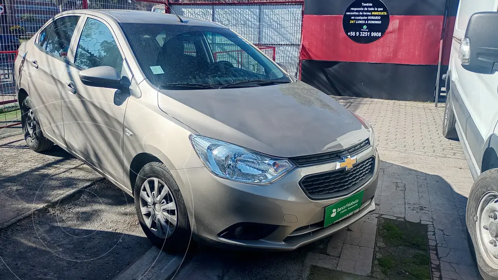 foto Chevrolet Sail 1.5 LS usado (2023) color Gris precio $8.990.000