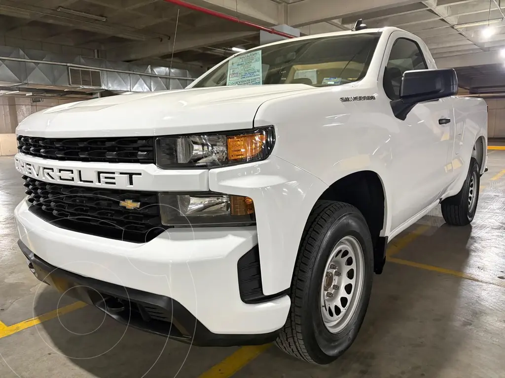 Chevrolet silverado cabina regular 4x2 (2020)
