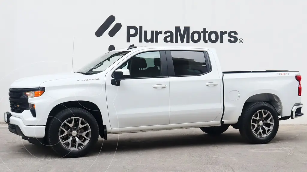 Chevrolet Silverado Doble Cabina 4X4 2023