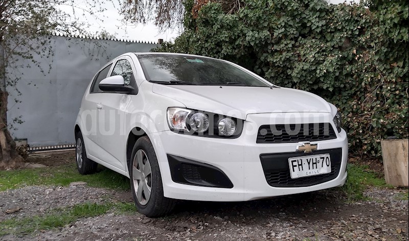 foto Chevrolet Sonic Hatchback 1.6 usado