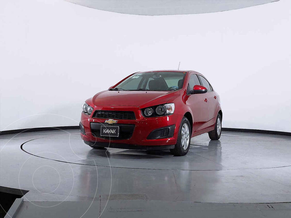 foto Chevrolet Sonic LT usado (2016) color Rojo precio $167,999