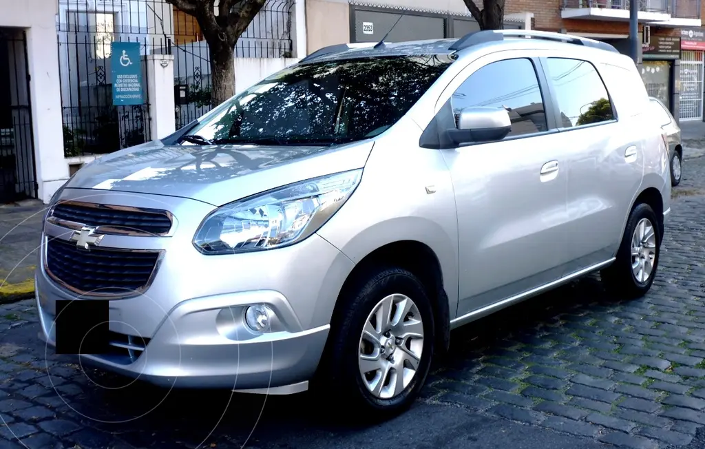 foto Chevrolet Spin LTZ 1.8 7 Pas Aut usado (2015) color Plata precio $13.999.000