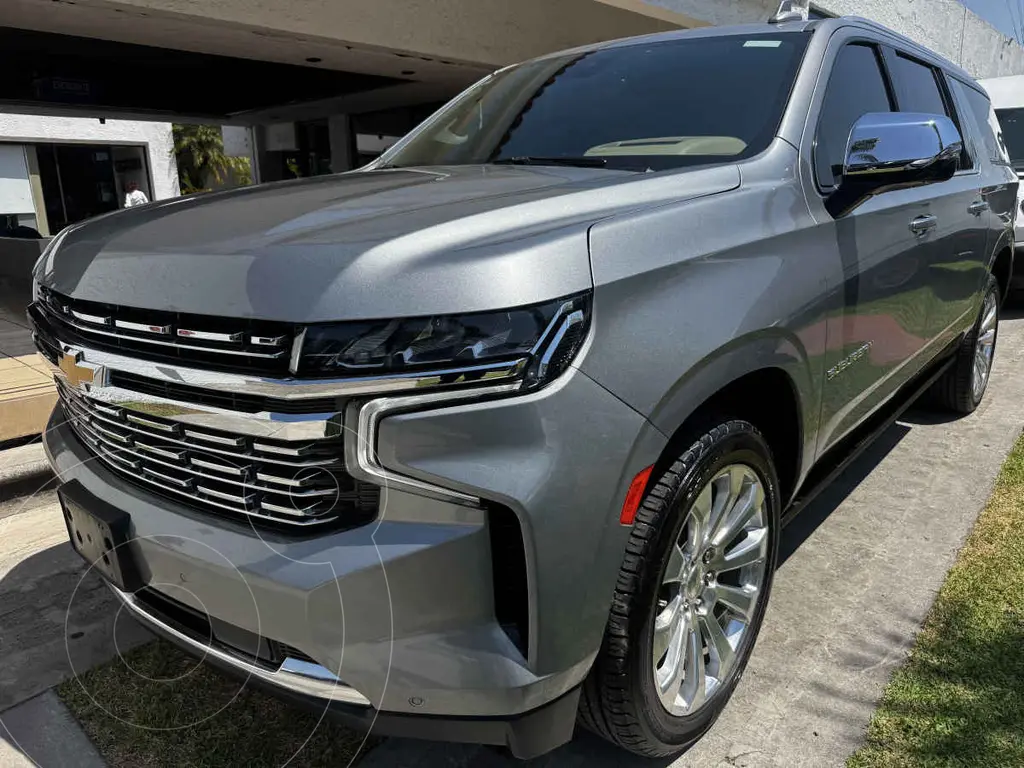 foto Chevrolet Suburban Premier usado (2023) color Beige precio $1,150,000