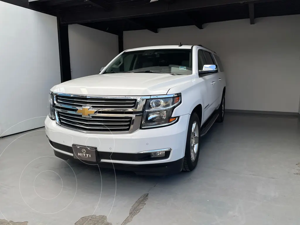 foto Chevrolet Suburban LTZ 4x4 usado (2016) color Blanco precio $465,000