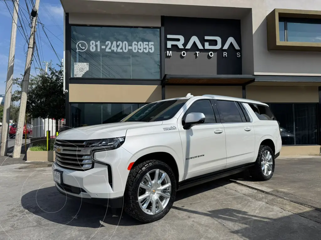 foto Chevrolet Suburban High Country usado (2024) color Blanco precio $3,850,000