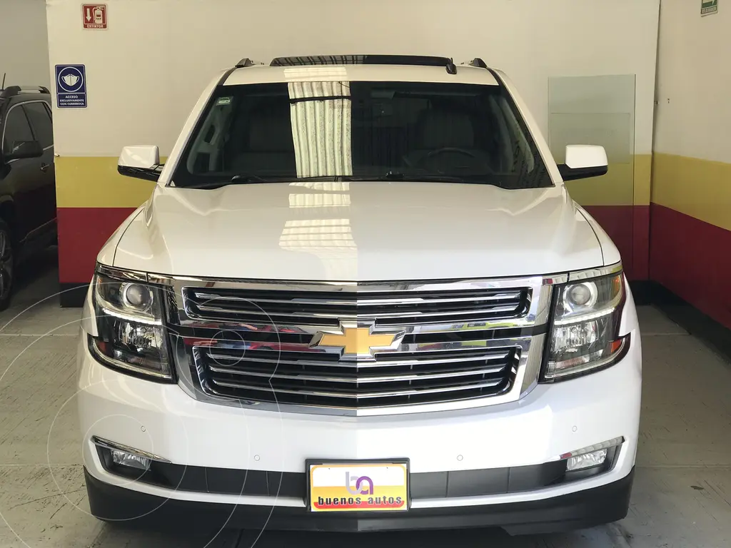 Chevrolet Suburban LTZ 4x4 usado (2017) color Blanco precio 749,900