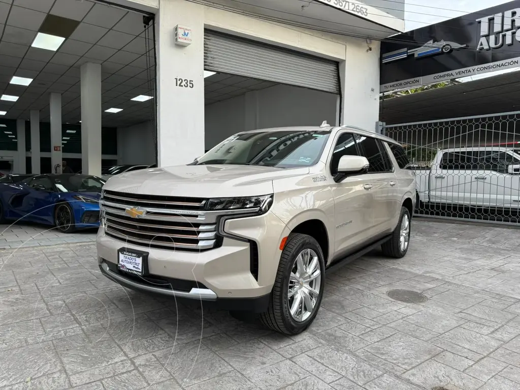 Chevrolet Suburban High Country usado (2021) color Plata precio $1,028,000