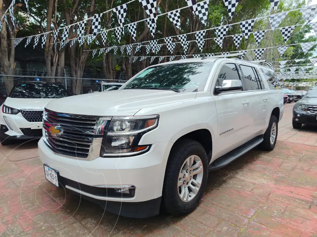 Chevrolet Suburban LT Piel Banca 2017
