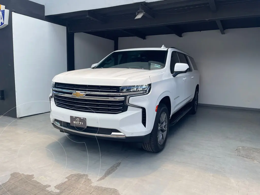 foto Chevrolet Suburban LT usado (2022) color Blanco precio $1,248,000