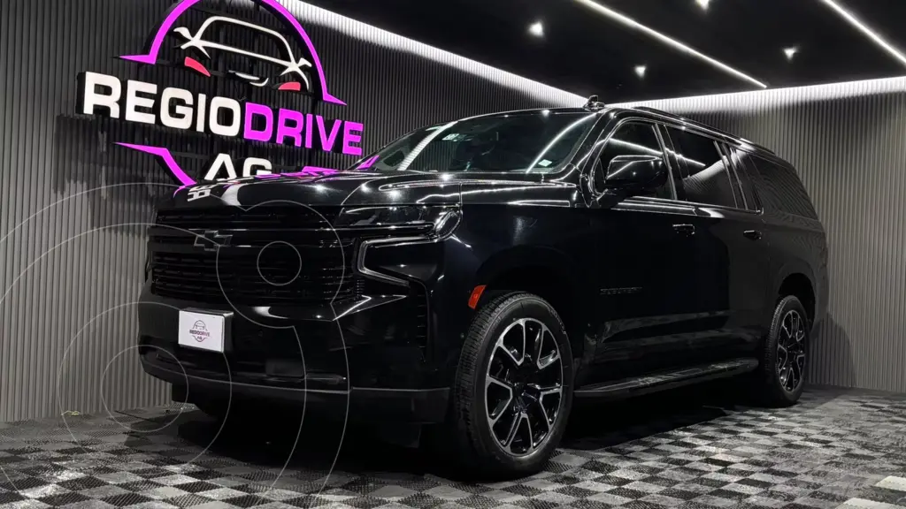 foto Chevrolet Suburban RST financiado en mensualidades enganche $420,000 mensualidades desde $25,784