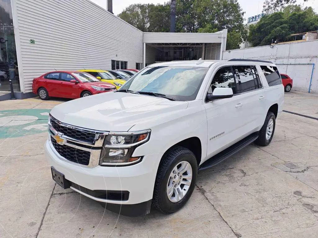 foto Chevrolet Suburban LT usado (2020) color Blanco precio $820,000