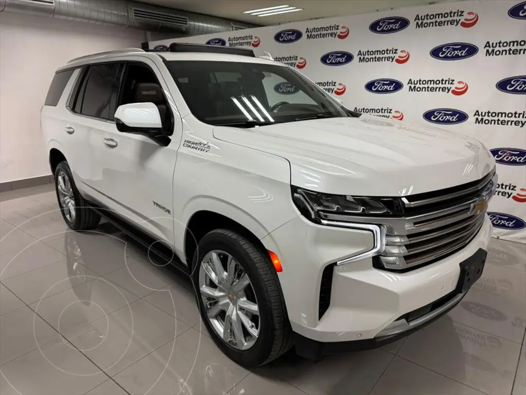 foto Chevrolet Tahoe High Country usado (2021) color Blanco precio $970,000