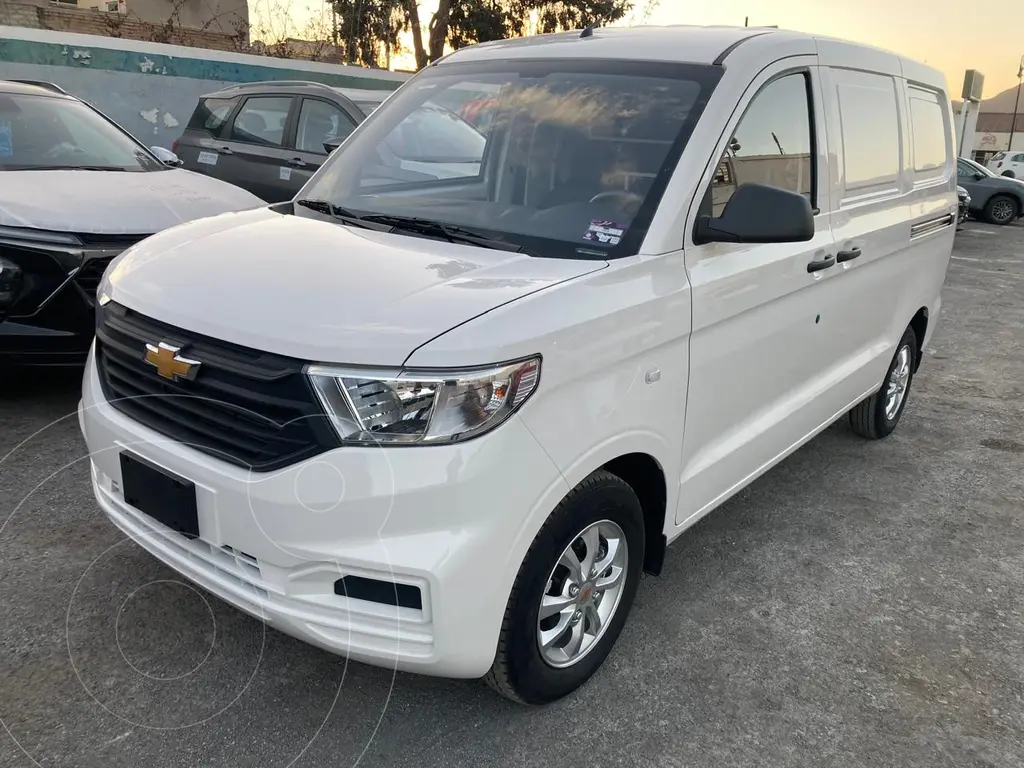 foto Chevrolet Tornado Van LS usado (2025) color Blanco precio $299,900