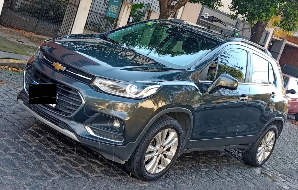 foto Chevrolet Tracker Premier 4x4 Aut usado (2018) color Gris Carbono precio u$s15.990