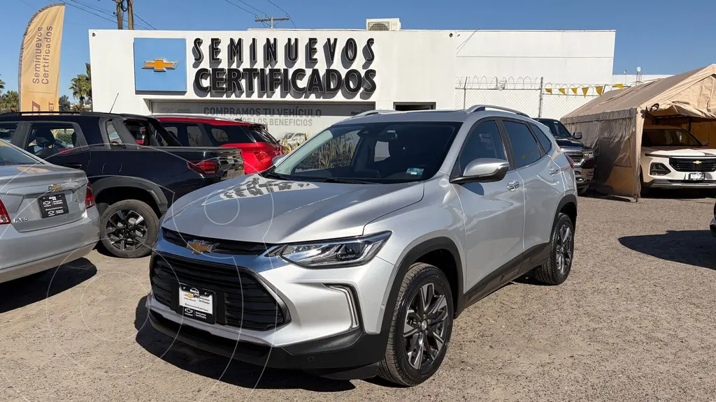 foto Chevrolet Tracker Premier Aut usado (2023) color plateado precio $295,000