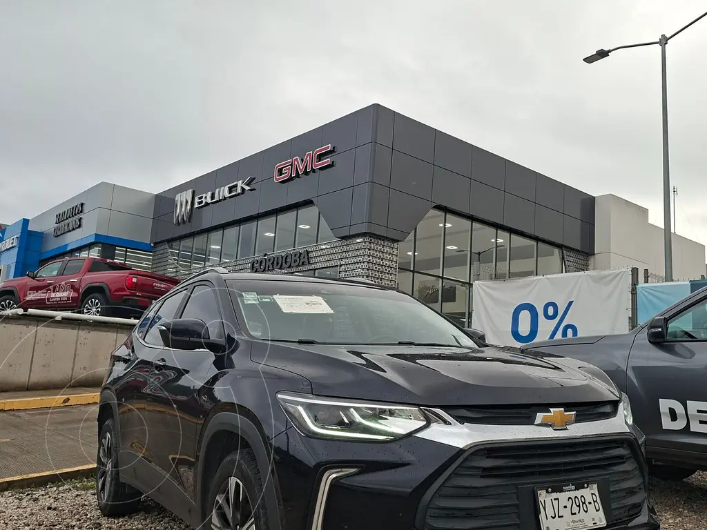 foto Chevrolet Tracker Premier Aut usado (2023) color Azul Marino precio $390,000