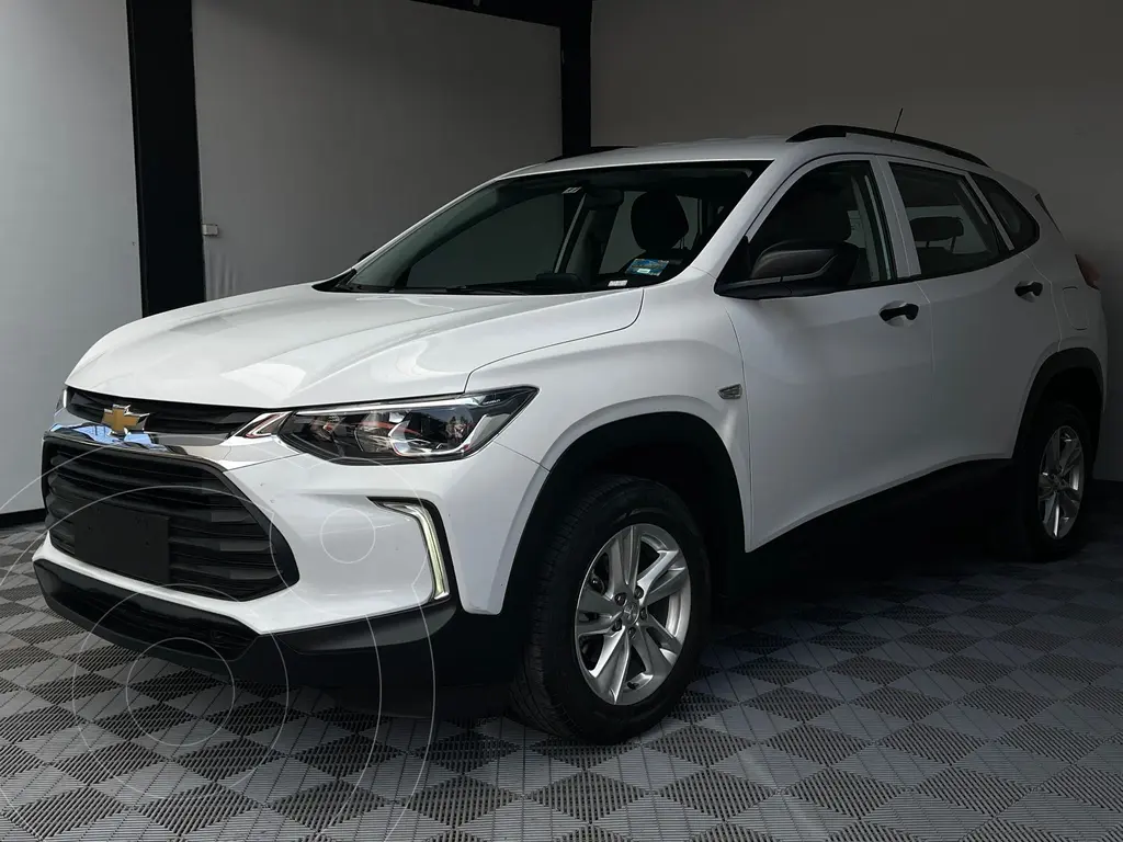 foto Chevrolet Tracker LS Plus Aut usado (2022) color Blanco precio $268,000