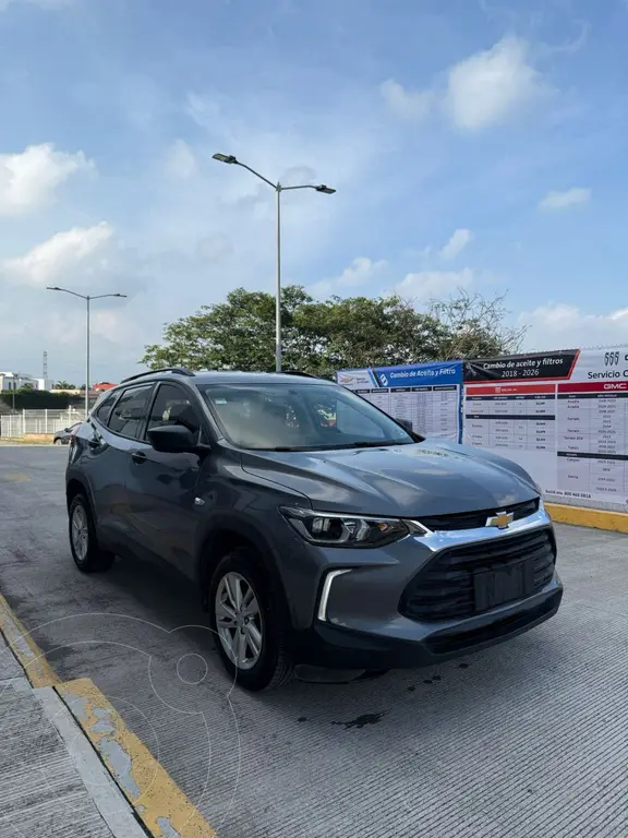 foto Chevrolet Tracker LS Plus Aut usado (2022) color Gris precio $300,000