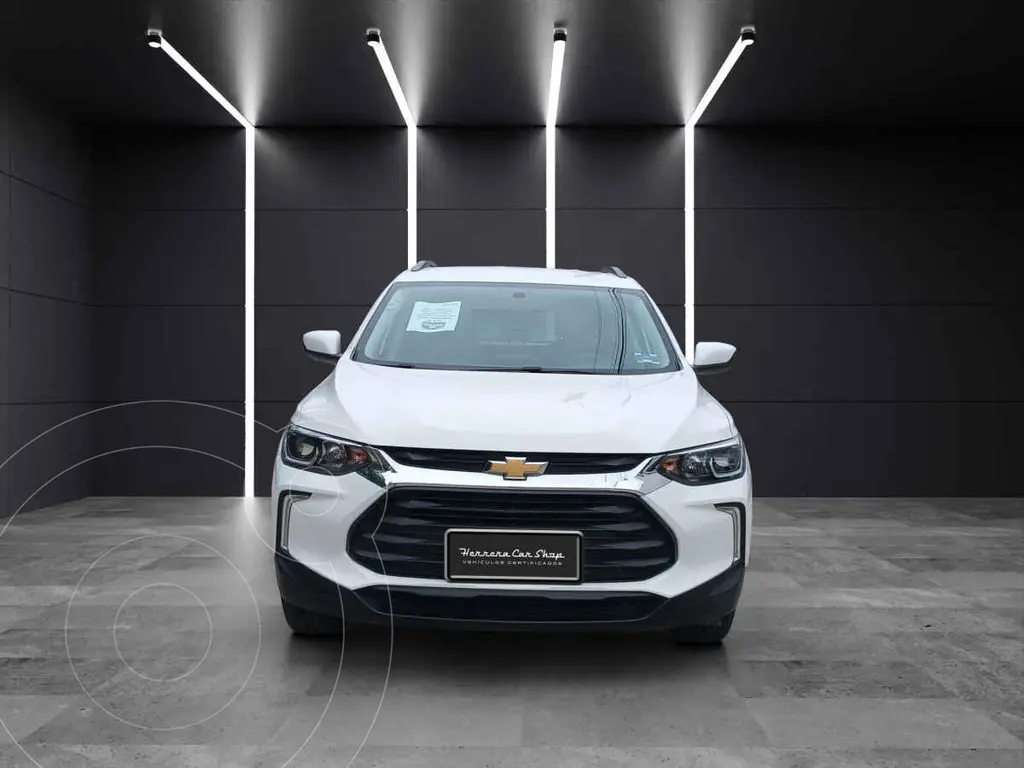 foto Chevrolet Tracker LS Aut usado (2023) color Blanco precio $295,900