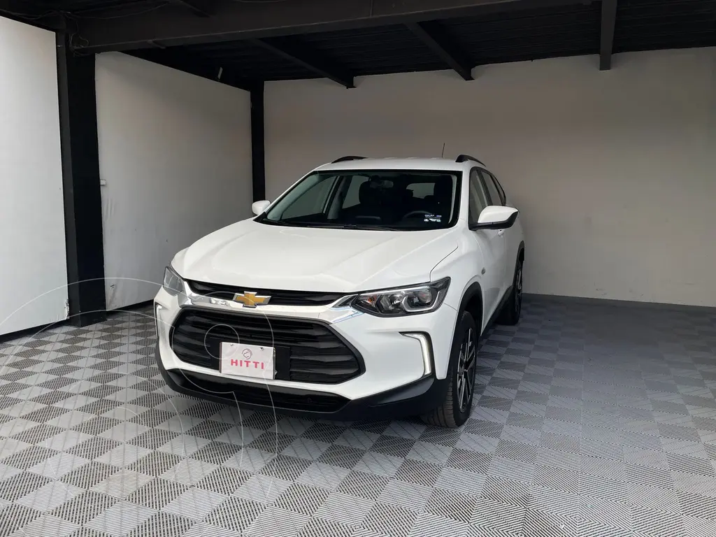foto Chevrolet Tracker LS Aut usado (2024) color Blanco precio $328,000