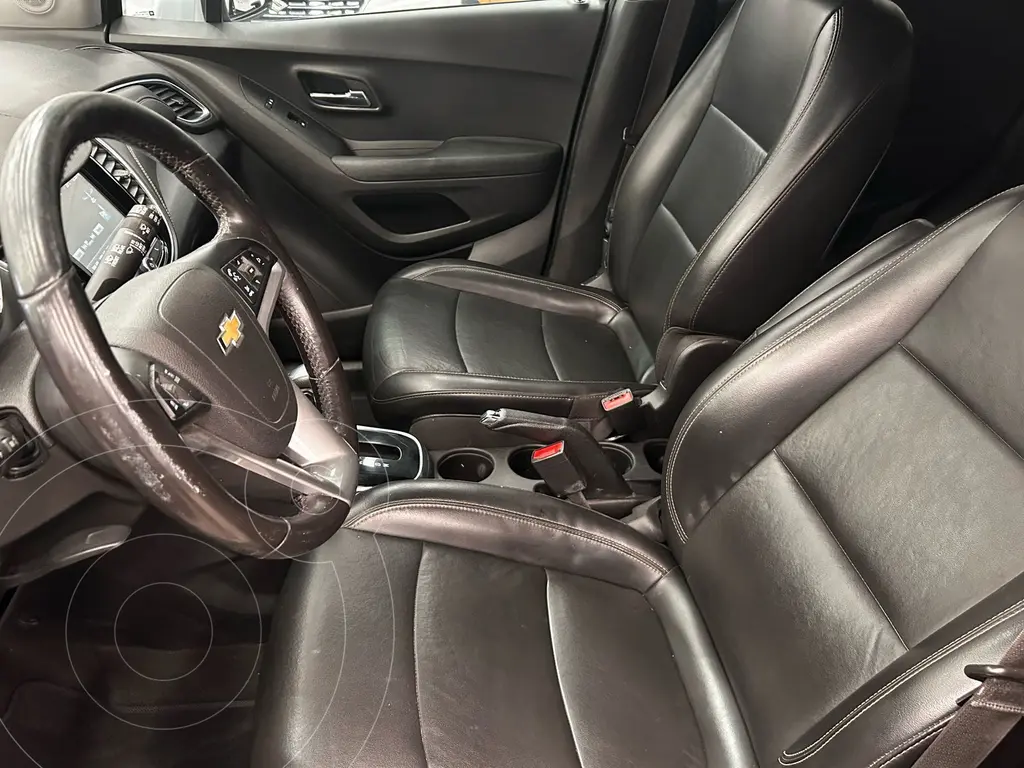 foto Chevrolet Trax Premier Aut usado (2020) color plateado precio $258,000