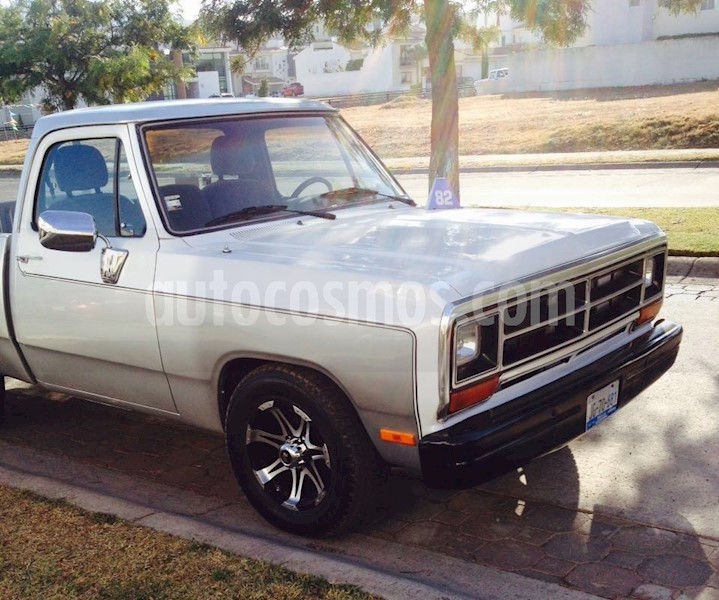foto Chrysler D-150 Custom usado